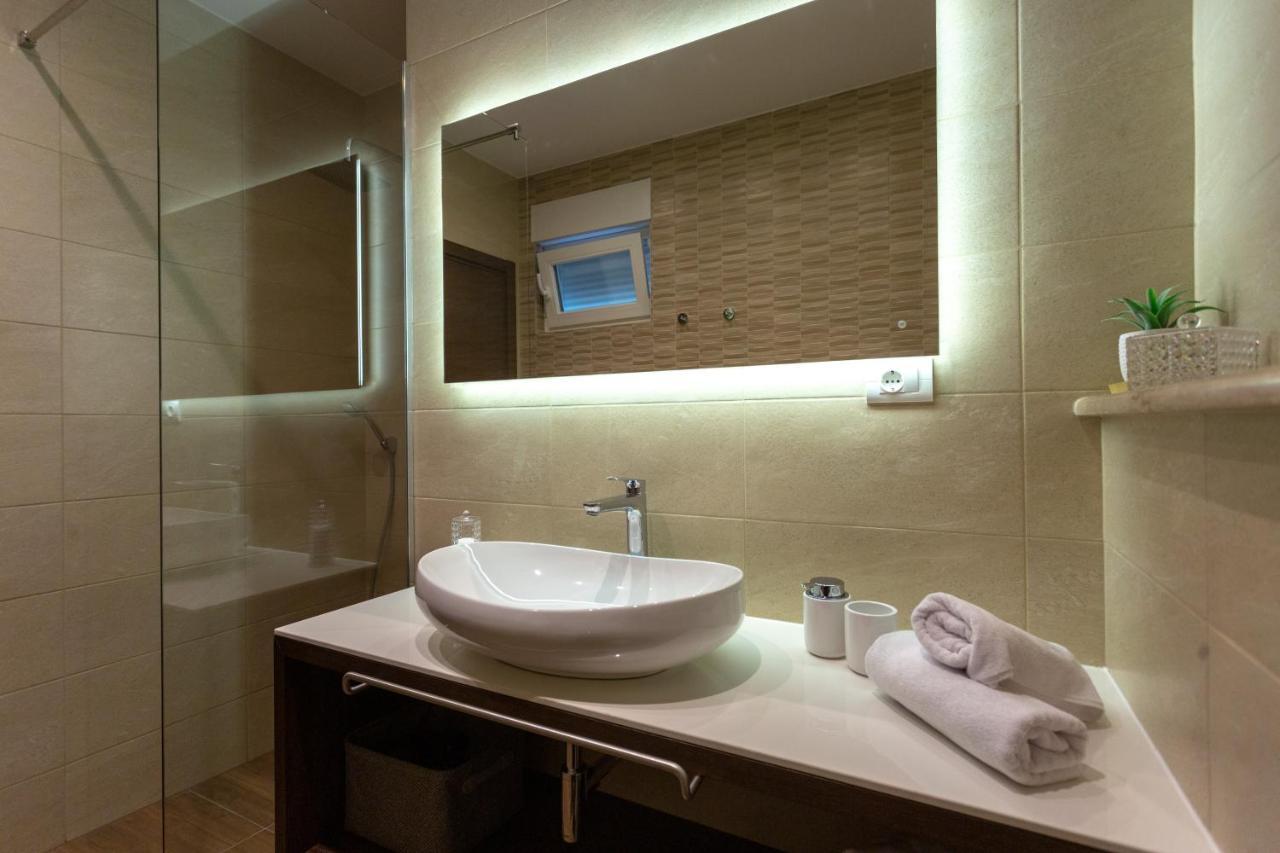 Villa Fortis B&B Trogir Exteriör bild