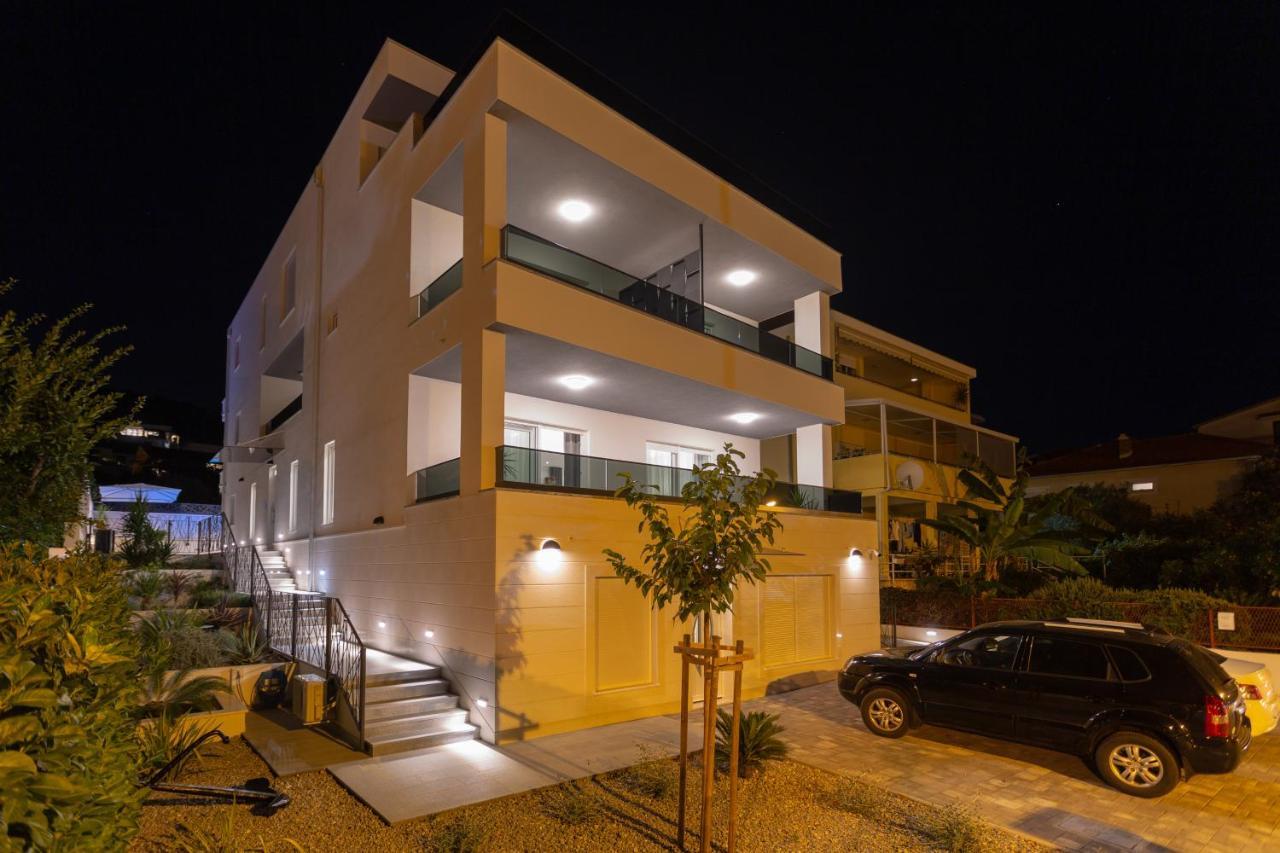 Villa Fortis B&B Trogir Exteriör bild