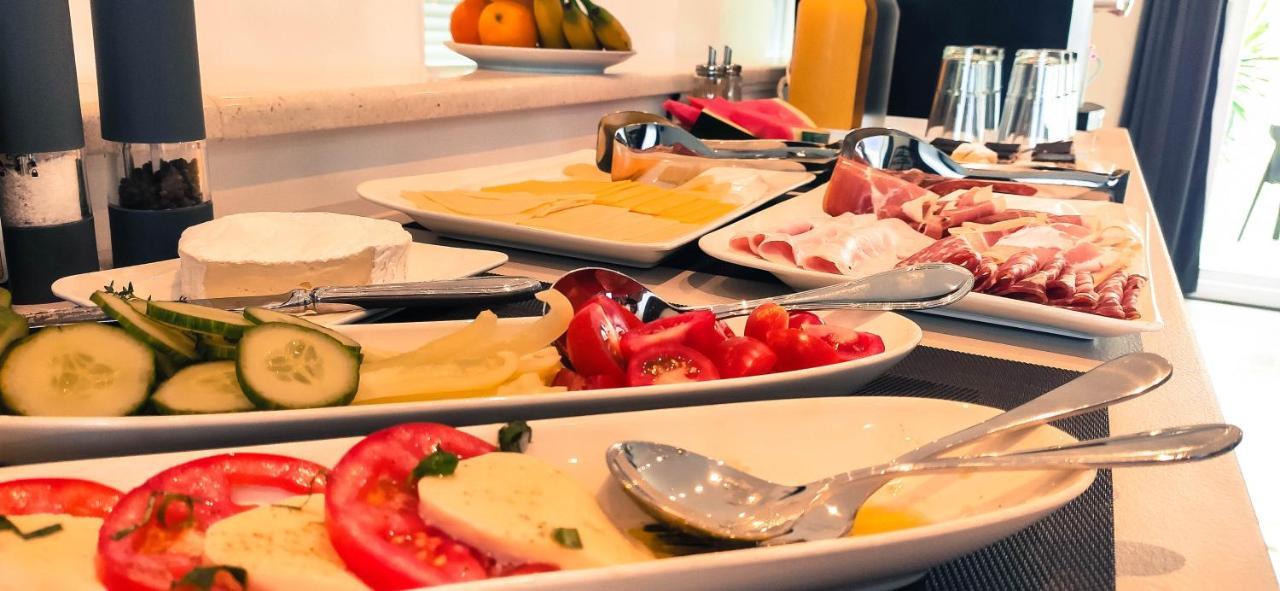 Villa Fortis B&B Trogir Exteriör bild